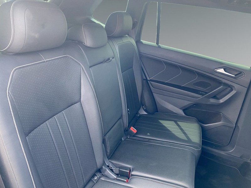2023 Volkswagen Tiguan Comfortline R-Line Black Edition 4MOTION