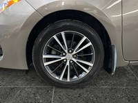 2017 Toyota Corolla LE Upgrade | Sunroof | Alloy Wheels | Ultra Low KM