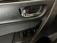 2017 Toyota Corolla LE Upgrade | Sunroof | Alloy Wheels | Ultra Low KM