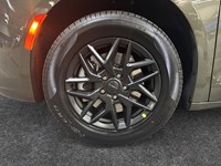 2027 Chrysler Pacifica Select AWD