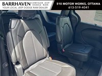 2027 Chrysler Pacifica Select FWD