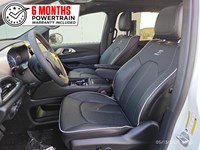 2024 Chrysler Pacifica Hybrid Premium S Appearance