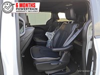 2024 Chrysler Pacifica Hybrid Premium S Appearance