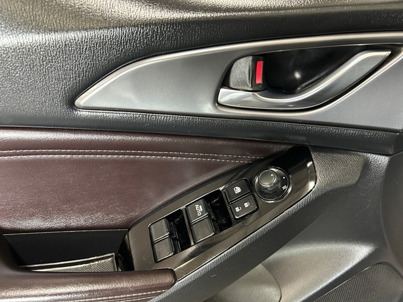 2018 Mazda Mazda3 GT | Leather | Sunroof