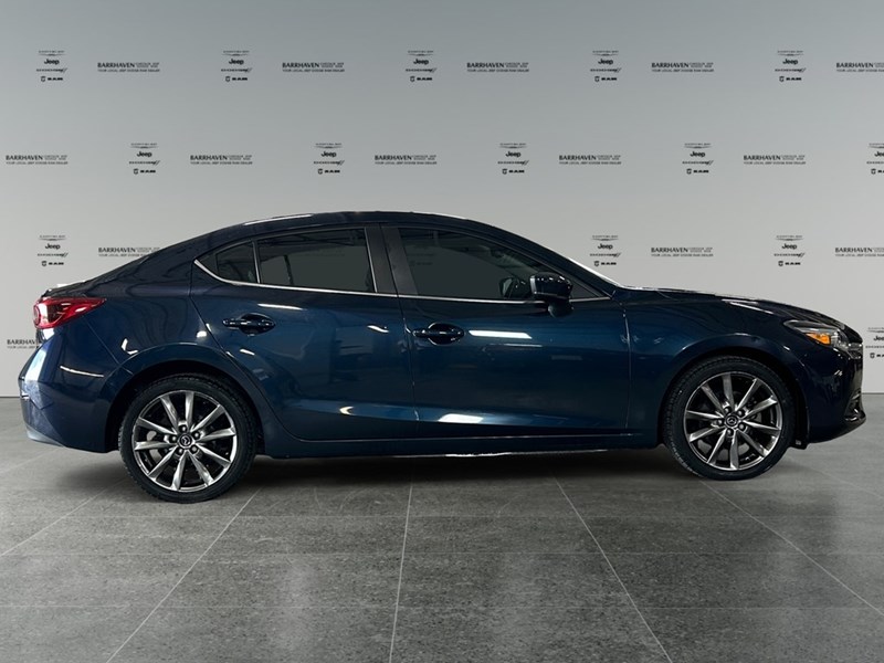 2018 Mazda Mazda3 GT | Leather | Sunroof