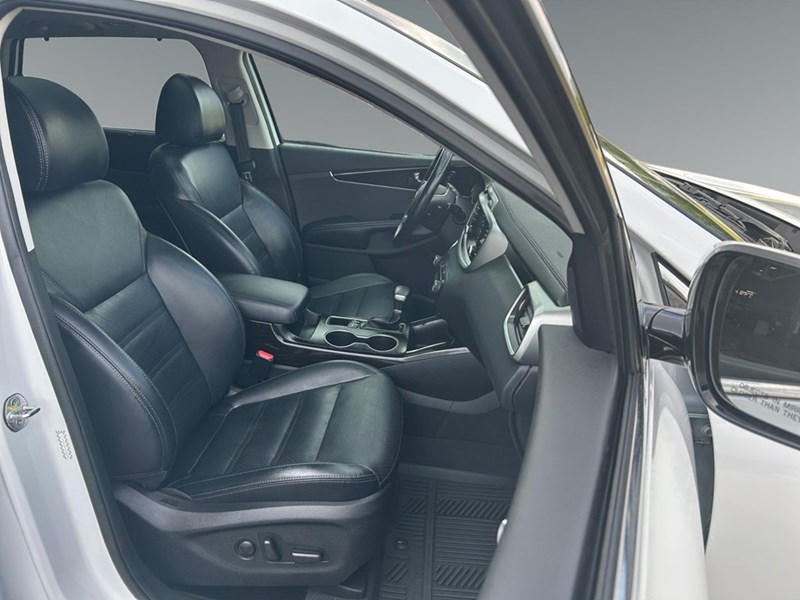 2019 Kia Sorento EX AWD | Leather | 7-Pass | Low KM's