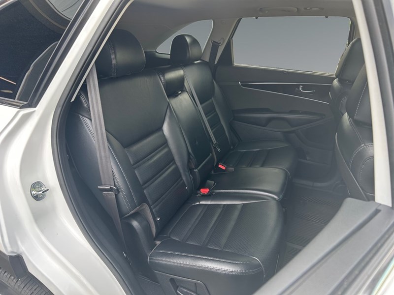 2019 Kia Sorento EX AWD | Leather | 7-Pass | Low KM's