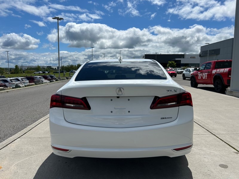 2017 Acura TLX SH-AWD V6 TECH | Ultra Low KM's