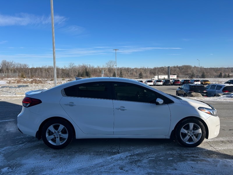 2017 Kia Forte SX | Leather | Sunroof | Navi | Low KM's