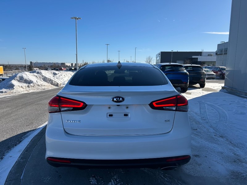 2017 Kia Forte SX | Leather | Sunroof | Navi | Low KM's