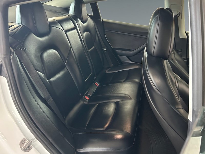 2022 Tesla Model 3 RWD | Local Trade