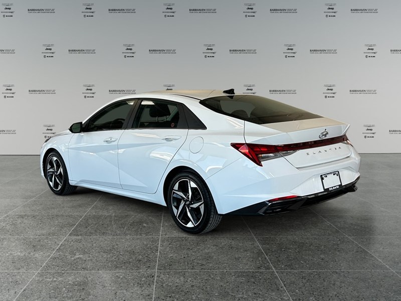 2021 Hyundai Elantra Ultimate IVT | Low KM's