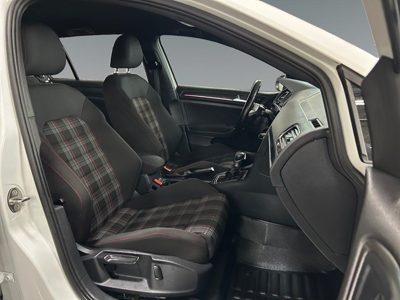 2018 Volkswagen Golf GTI DSG | Ultra Low KM's