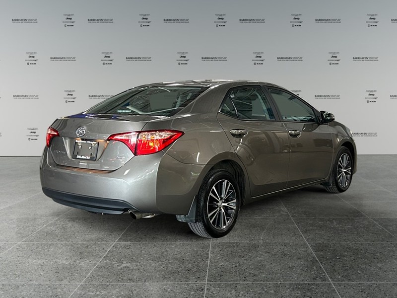 2017 Toyota Corolla LE Upgrade | Sunroof | Alloy Wheels | Ultra Low KM