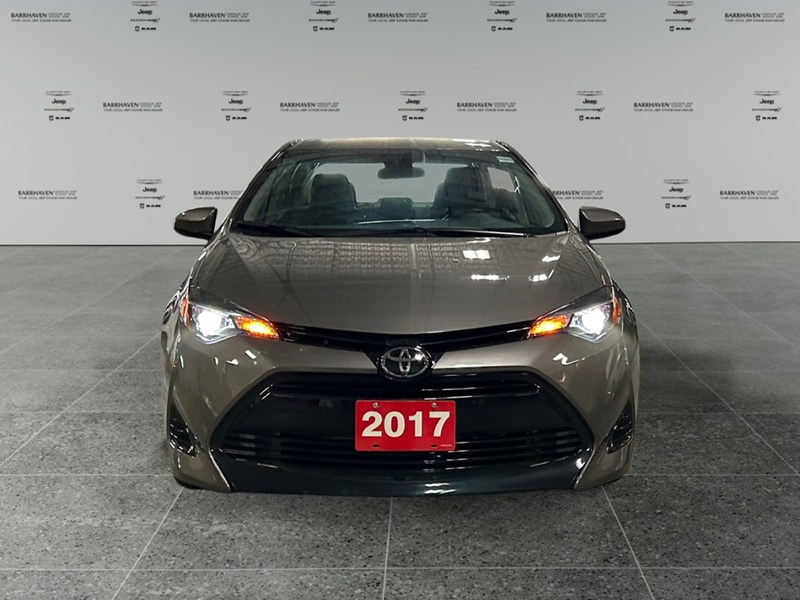 2017 Toyota Corolla LE Upgrade | Sunroof | Alloy Wheels | Ultra Low KM