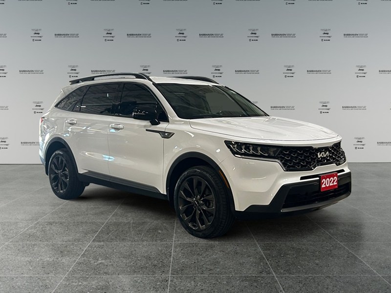 2022 Kia Sorento X-Line AWD | 6-Pass | Local Trade