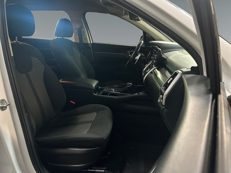 2022 Kia Sorento X-Line AWD | 6-Pass | Local Trade