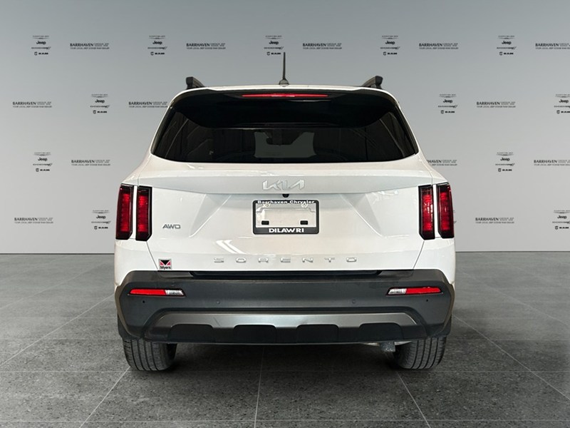 2022 Kia Sorento X-Line AWD | 6-Pass | Local Trade