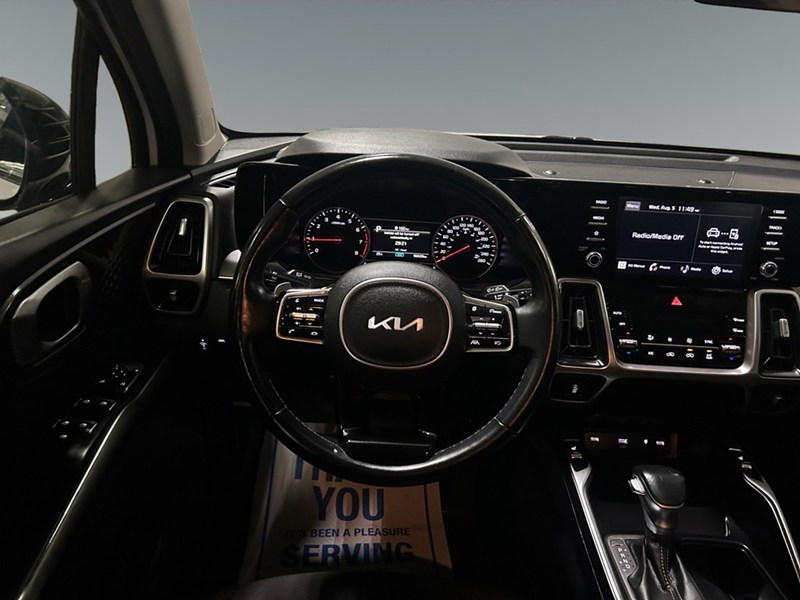 2022 Kia Sorento X-Line AWD | 6-Pass | Local Trade