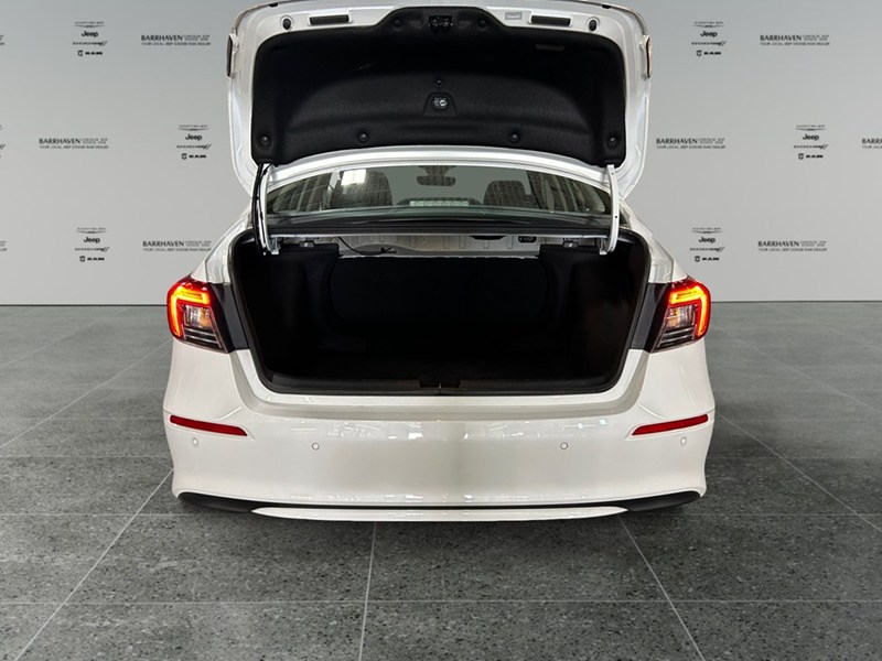 2023 Honda Civic Touring | Low KM's