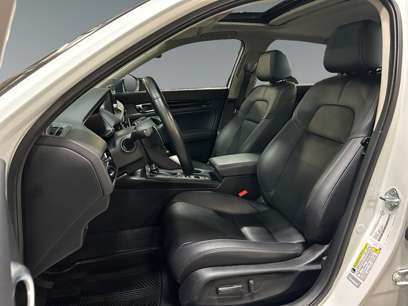 2023 Honda Civic Touring | Low KM's