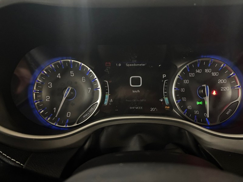 2027 Chrysler Pacifica Select AWD