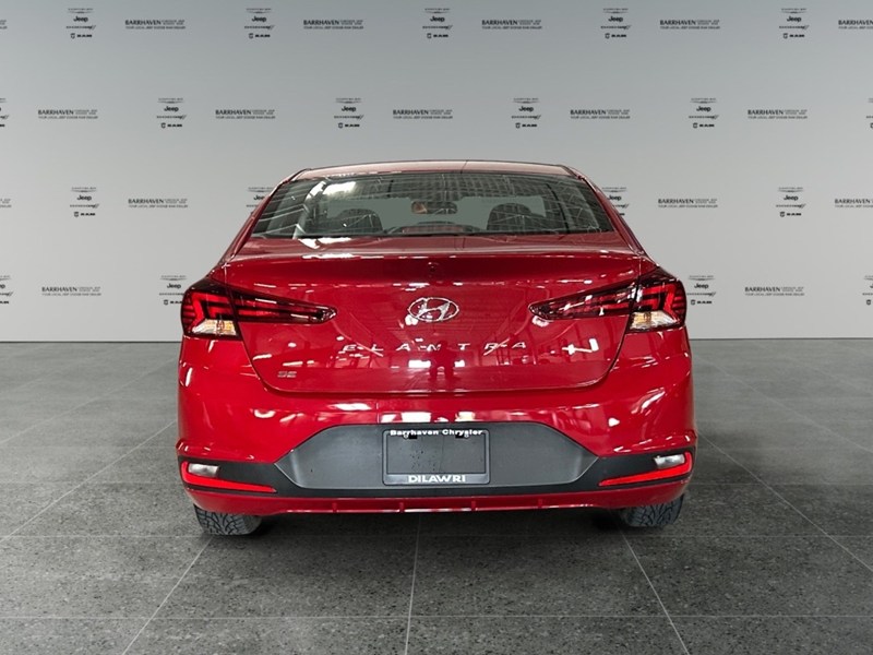 2020 Hyundai Elantra Essential IVT | Ultra Low KM's
