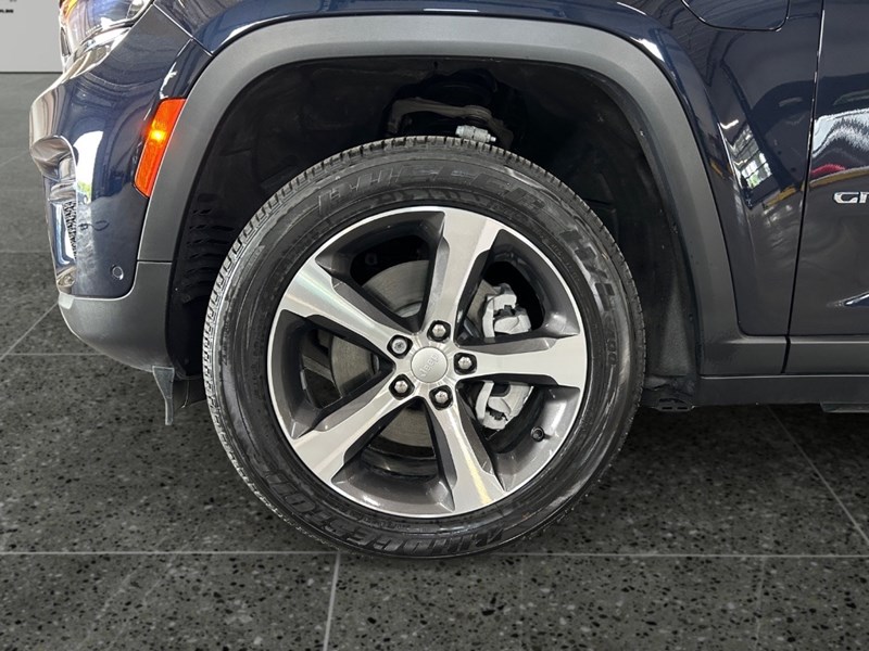 2023 Jeep Grand Cherokee 4xe | Hybrid, Leather, Pano Roof, DVD