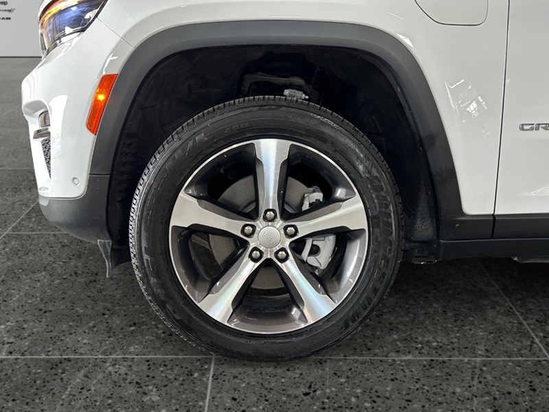 2023 Jeep Grand Cherokee 4xe 4x4 | Hybrid, Leather, Pano Roof, DVD