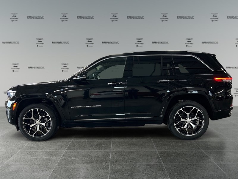 2023 Jeep Grand Cherokee 4xe Summit Reserve 4x4 | Hybrid, Leather, Pano Roof