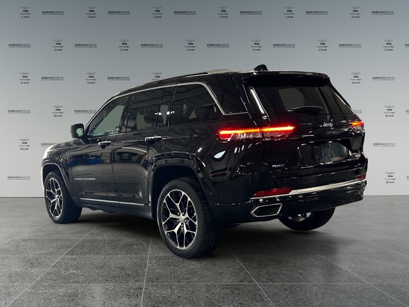 2023 Jeep Grand Cherokee 4xe Summit Reserve 4x4 | Hybrid, Leather, Pano Roof