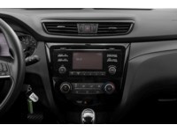 2019 Nissan Qashqai SV CVT | Sunroof | Ultra LOW KM's Interior Shot 2