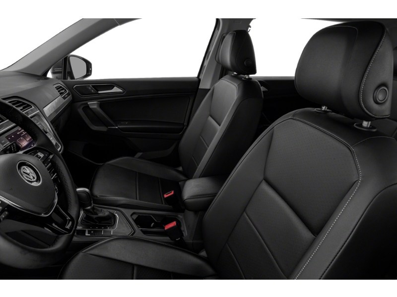 2020 Volkswagen Tiguan IQ Drive 4MOTION Interior Shot 4