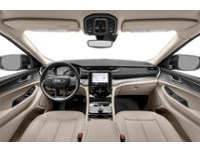 2024 Jeep Grand Cherokee Limited 4x4 Interior Shot 6