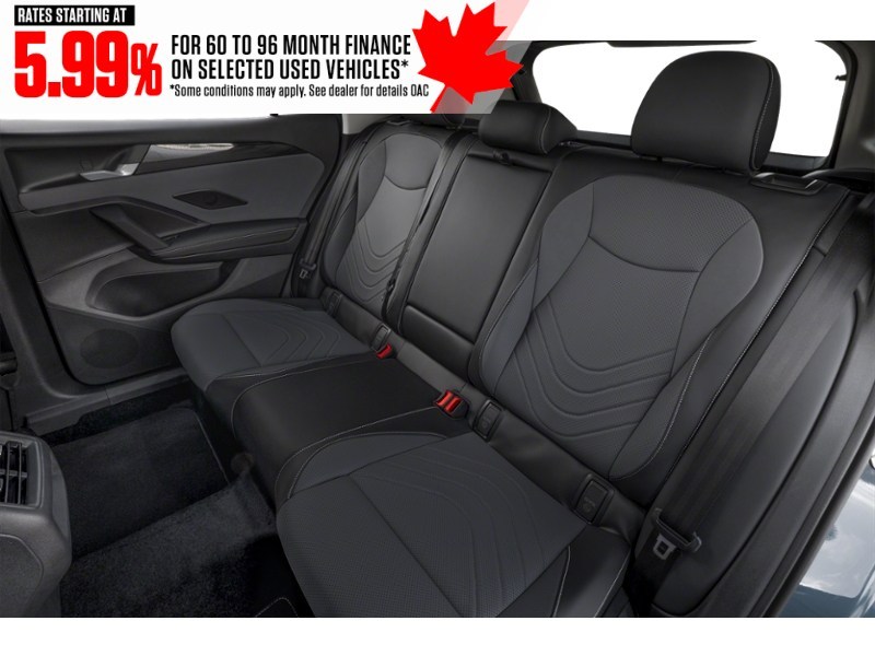 2026 Volkswagen Tiguan Comfortline 4MOTION Interior Shot 5