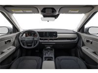2027 Kia Seltos LX AWD Interior Shot 6
